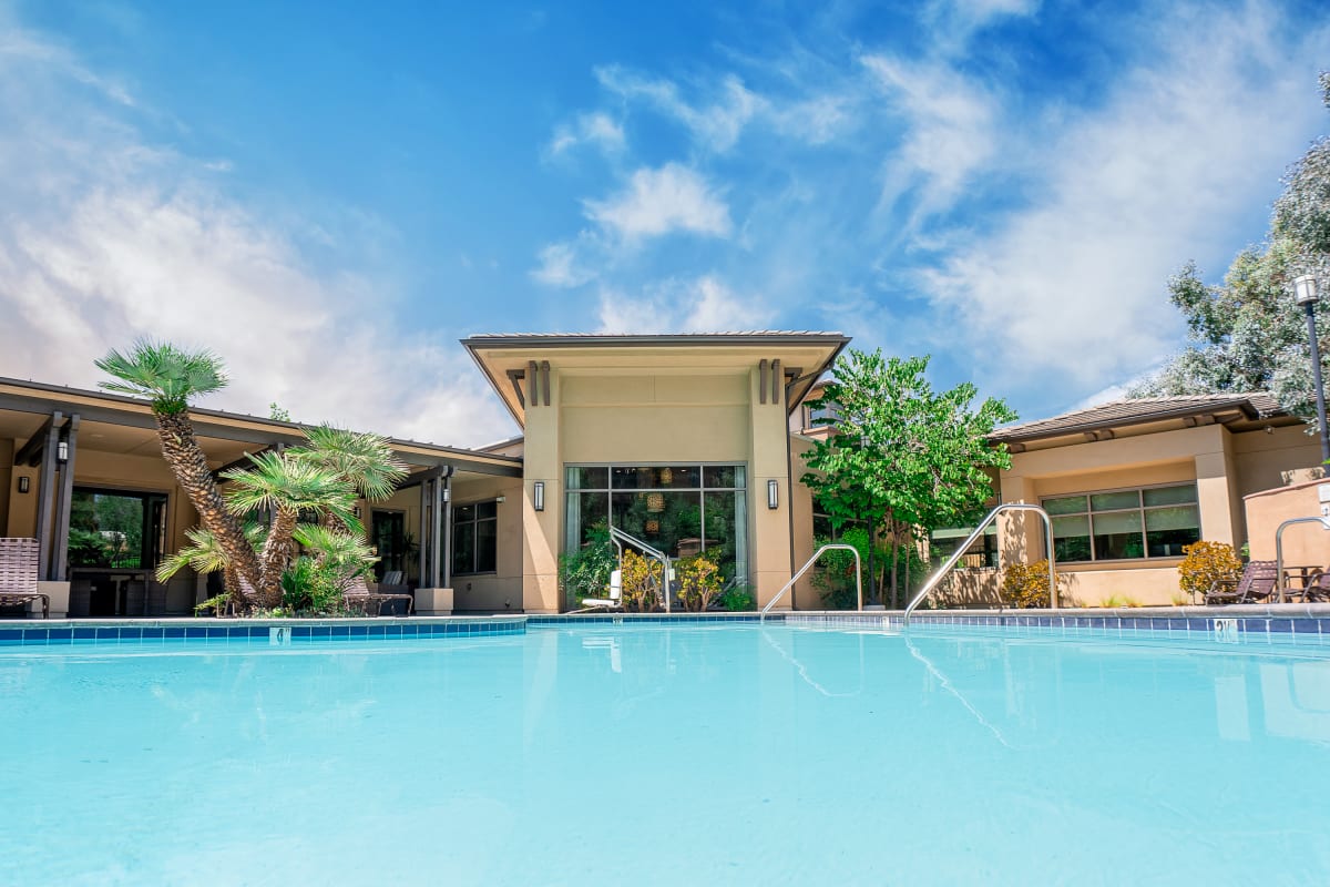 La Verne, CA Luxury Apartments View Photo Gallery